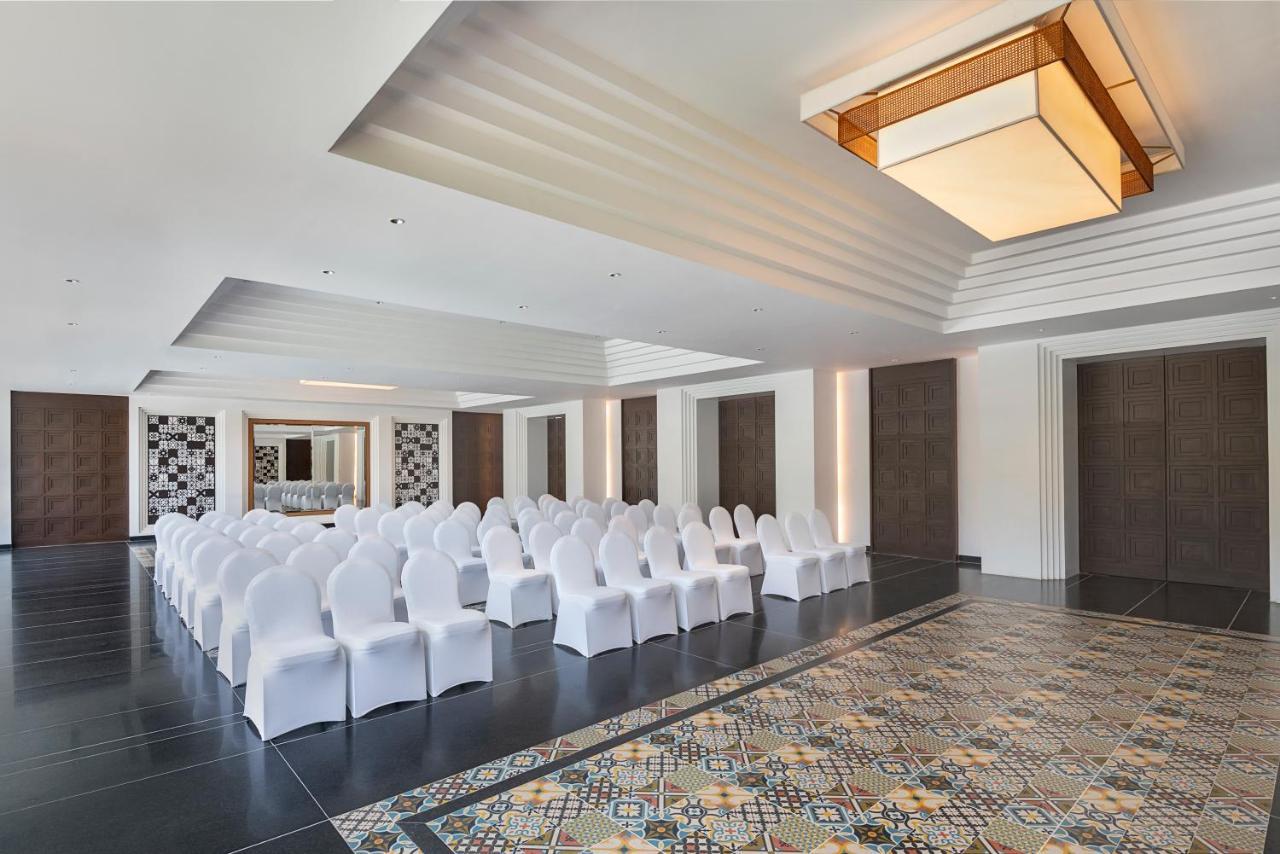 Radisson Resort Pondicherry Bay Exterior photo