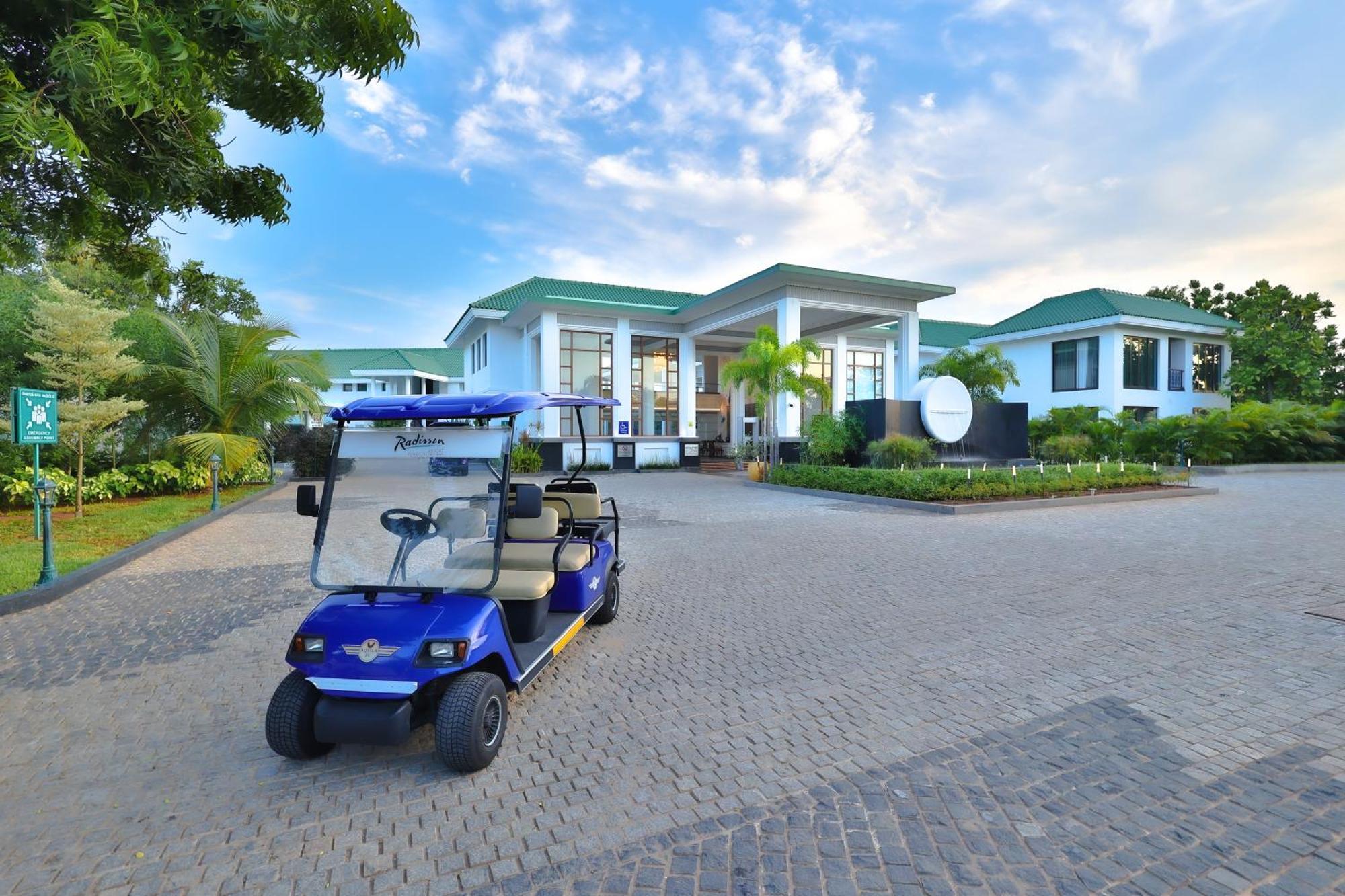 Radisson Resort Pondicherry Bay Exterior photo