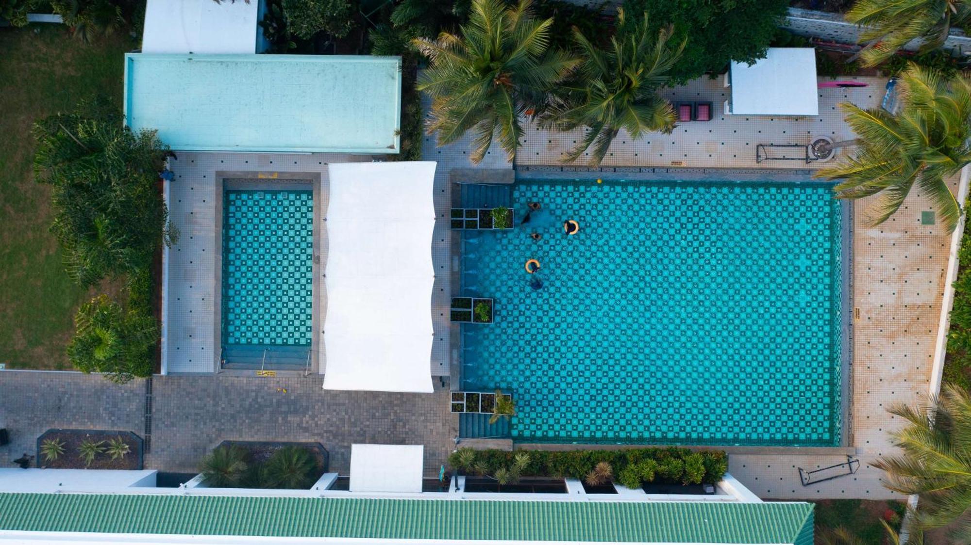 Radisson Resort Pondicherry Bay Exterior photo